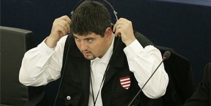 Szegedi Csanád visszavonul a magyar belpolitikától