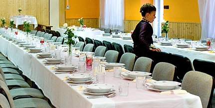 Vegetálnak a pécsi éttermek, sok helyen 500 forint alatt adják a menüt, csak jöjjenek vendégek Vegetálnak a pécsi éttermek, sok helyen 500 forint alatt adják a menüt, csak jöjjenek vendégek