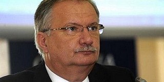 Mégis plagizált a volt román oktatási miniszter? Mégis plagizált a volt román oktatási miniszter?