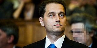 Hunvaldot most ötvenmilliós hűtlen kezeléssel gyanúsítják Hunvaldot most ötvenmilliós hűtlen kezeléssel gyanúsítják