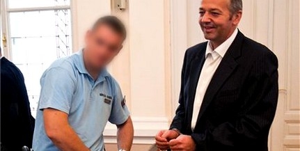 Egyetemi vesztegetés: három órán át ismertették a vádiratot