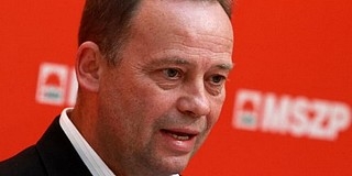 Szanyi kapitány: egyre népszerűbb a szocialista párt