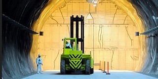 Megnyílt a 68 milliárdos atomhulladék-tároló Bátaapátiban, 4600 hordó fér el benne Megnyílt a 68 milliárdos atomhulladék-tároló Bátaapátiban, 4600 hordó fér el benne