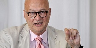 Az ombudsman most a kötelező nyugdíjazás miatt aggódik Az ombudsman most a kötelező nyugdíjazás miatt aggódik