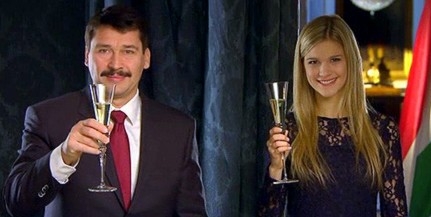 Weisz Fanni tolmácsolta Áder János újévi köszöntőjét Weisz Fanni tolmácsolta Áder János újévi köszöntőjét