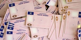 Két hónap, amíg egy útlevelet Pécsett elintézhetünk? Nem lesz létszámfejlesztés az okmányirodán