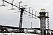 Szép betonmonstrum lett a medinai NATO-radartorny Szép betonmonstrum lett a medinai NATO-radartorny