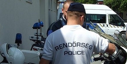 A kezdő zsaruk fizetése a szakmunkás minimálbért sem éri el Pécsen - Rendes ételre is alig jut