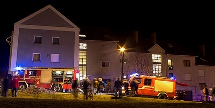 Ötvenen menekültek a tűz miatt éjjel a kertvárosi Mécsvirág utcában Ötvenen menekültek a tűz miatt éjjel a kertvárosi Mécsvirág utcában