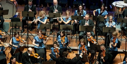Közgáz-hallgatókat oktatnak a Pannon Filharmonikusoknál Közgáz-hallgatókat oktatnak a Pannon Filharmonikusoknál