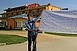 Állásvesztése miatt demonstrál Állásvesztése miatt demonstrál