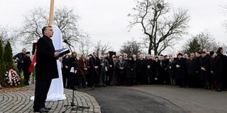 Orbán az önkényuralmi jelképek tiltásának feloldása ellen érvelt Orbán az önkényuralmi jelképek tiltásának feloldása ellen érvelt