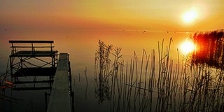 Felszámolják az illegális stégeket a Balatonon