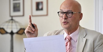 Vizsgálatot indít az ombudsman az országot megbénító havazás miatt Vizsgálatot indít az ombudsman az országot megbénító havazás miatt