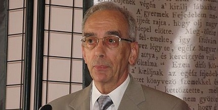 Andrásfalvy Bertalan nyitja meg Visy Zsolt fotókiállítását Andrásfalvy Bertalan nyitja meg Visy Zsolt fotókiállítását