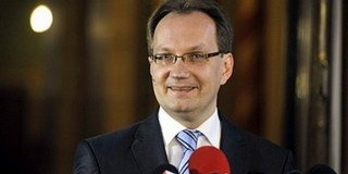 Hoppál: a szoci kormányok eltőzsdézték a nyugdíjhozamokat Hoppál: a szoci kormányok eltőzsdézték a nyugdíjhozamokat