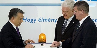 Orbán szerint működik az újraiparosítási program