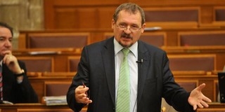 Az MSZP-s Gúr Nándor szerint jön a vasárnapi robot