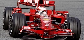 F-1: Raikkönené a pole Barcelonában