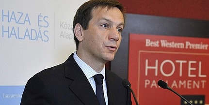 Egy szűk érdekcsoport foglyul ejtette az államot, véli Bajnai