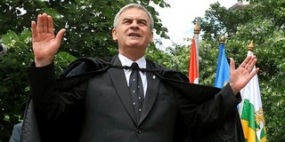 Tőkés: 93 éve állandó poszttrianoni traumában élünk