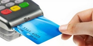 Ötezer forint pluszterhet jelenthet fejenként az új tranzakciós adó