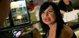 Bepereli Hajdút a szilikonszájú nő