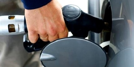 Újabb négy forinttal emelte a benzin árát a Mol Újabb négy forinttal emelte a benzin árát a Mol