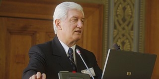 Bekerülhet-e a PTE a világ kétszáz legjobb egyeteme közé? - Interjú Bódis professzorral Bekerülhet-e a PTE a világ kétszáz legjobb egyeteme közé? - Interjú Bódis professzorral