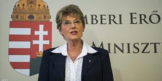 Hoffmann új időszámítással nyugtatgatja a pedagógusokat Hoffmann új időszámítással nyugtatgatja a pedagógusokat