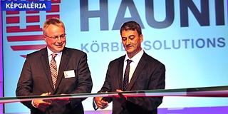 Átadták a Hauni új, 1,5 milliárdos üzemcsarnokát Kertvárosban Átadták a Hauni új, 1,5 milliárdos üzemcsarnokát Kertvárosban
