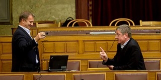 Gyurcsányék a Parlamentben éjszakáznak Gyurcsányék a Parlamentben éjszakáznak
