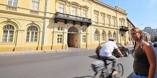 Itt a lista: több pécsi cégtől visszavonja a támogatást az NFÜ, köztük a Médiaközponttól is
