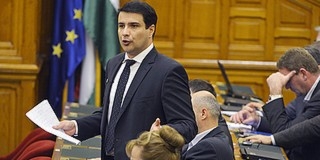 Az MSZP már megint feljelenti a kormányt Brüsszelben Az MSZP már megint feljelenti a kormányt Brüsszelben