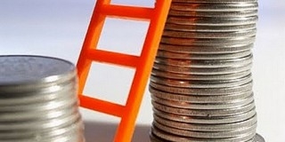 Hoppál szerint a fizetések és nyugdíjak megőrzik értéküket Hoppál szerint a fizetések és nyugdíjak megőrzik értéküket