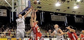 A PVSK harmadik vereségével a 6. lett