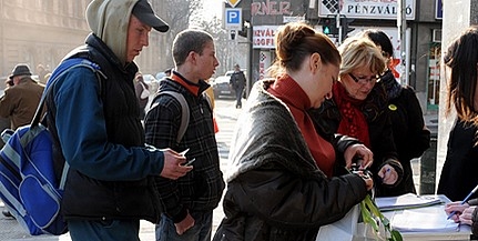 Vihar a biliben, avagy kinek kell eldöntenie, hogy gyűjthet-e egy párt a pécsi utcákon aláírásokat? Vihar a biliben, avagy kinek kell eldöntenie, hogy gyűjthet-e egy párt a pécsi utcákon aláírásokat?