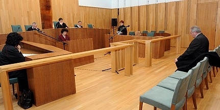 Új eljárás indul Keczer László ellen a buszkiszervezés ügyében Új eljárás indul Keczer László ellen a buszkiszervezés ügyében