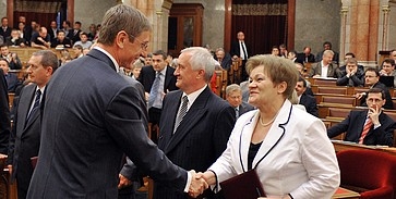 Módosították a kormányszerkezetet Módosították a kormányszerkezetet