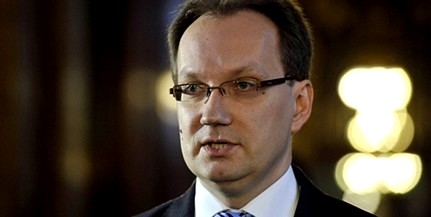 Hoppál: a bankok nem csapolhatják meg a bankszámlákat Hoppál: a bankok nem csapolhatják meg a bankszámlákat