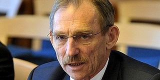 Nullára csökkenti Pécs adósságát az állam, Pintér bejelentése szerint most 14,4 milliárdot vállalnak át Nullára csökkenti Pécs adósságát az állam, Pintér bejelentése szerint most 14,4 milliárdot vállalnak át