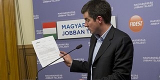 Kocsis Máté elnököl a titkos adatgyűjtést vizsgáló bizottságban Kocsis Máté elnököl a titkos adatgyűjtést vizsgáló bizottságban