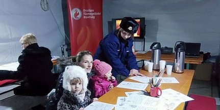 Tűzmegelőzési akciókat tartanak a lánglovagok a Széchenyi téren Tűzmegelőzési akciókat tartanak a lánglovagok a Széchenyi téren