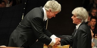Kocsis Zoltán Pécsett dirigálja a Nemzeti Filharmonikusokat Kocsis Zoltán Pécsett dirigálja a Nemzeti Filharmonikusokat