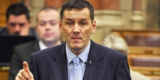 A Jobbik szerint egyfajta tanácsköztársaság felé haladunk