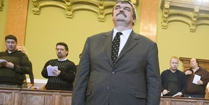 Négy évre elmeszeltek egy volt MSZP-s politikust Négy évre elmeszeltek egy volt MSZP-s politikust