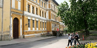 Több mint 800 millióból újítják fel a Leőwey Gimnáziumot