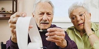 Egyre kevesebben tudnak félretenni nyugdíjas éveikre Egyre kevesebben tudnak félretenni nyugdíjas éveikre