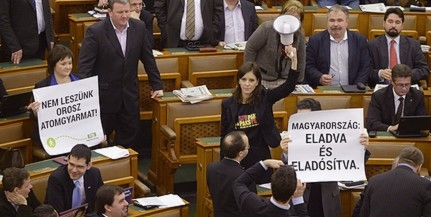 Az LMP szirénával szakította félbe a parlamenti ülést Az LMP szirénával szakította félbe a parlamenti ülést
