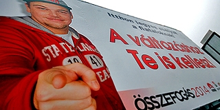 Tóth Bertalanék az „Összefogás Pécsért” szlogennel kampányolnak, az ÖPE jogi lépéseket fontolgat Tóth Bertalanék az „Összefogás Pécsért” szlogennel kampányolnak, az ÖPE jogi lépéseket fontolgat